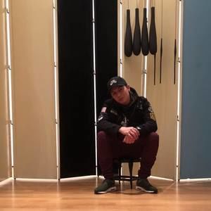 Meet your Posher, Sebastian